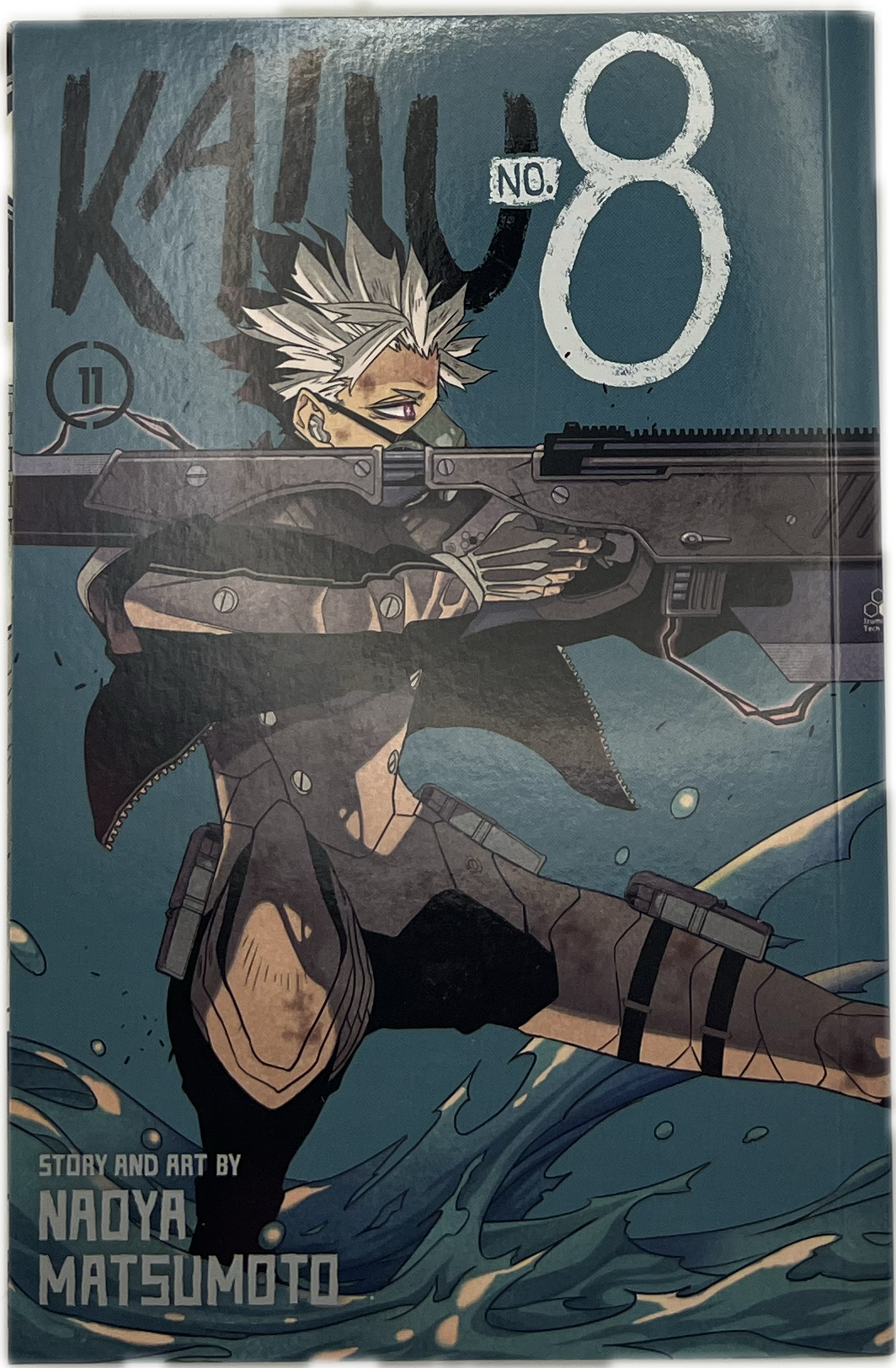 Kaiju No 8 - 11 Englisch