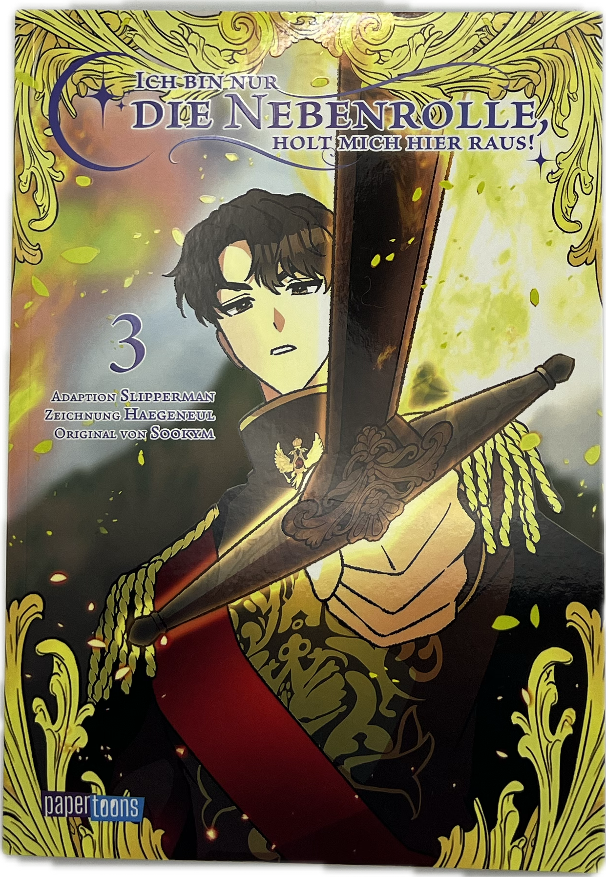 I'm just a supporting character, get me out of here! 03