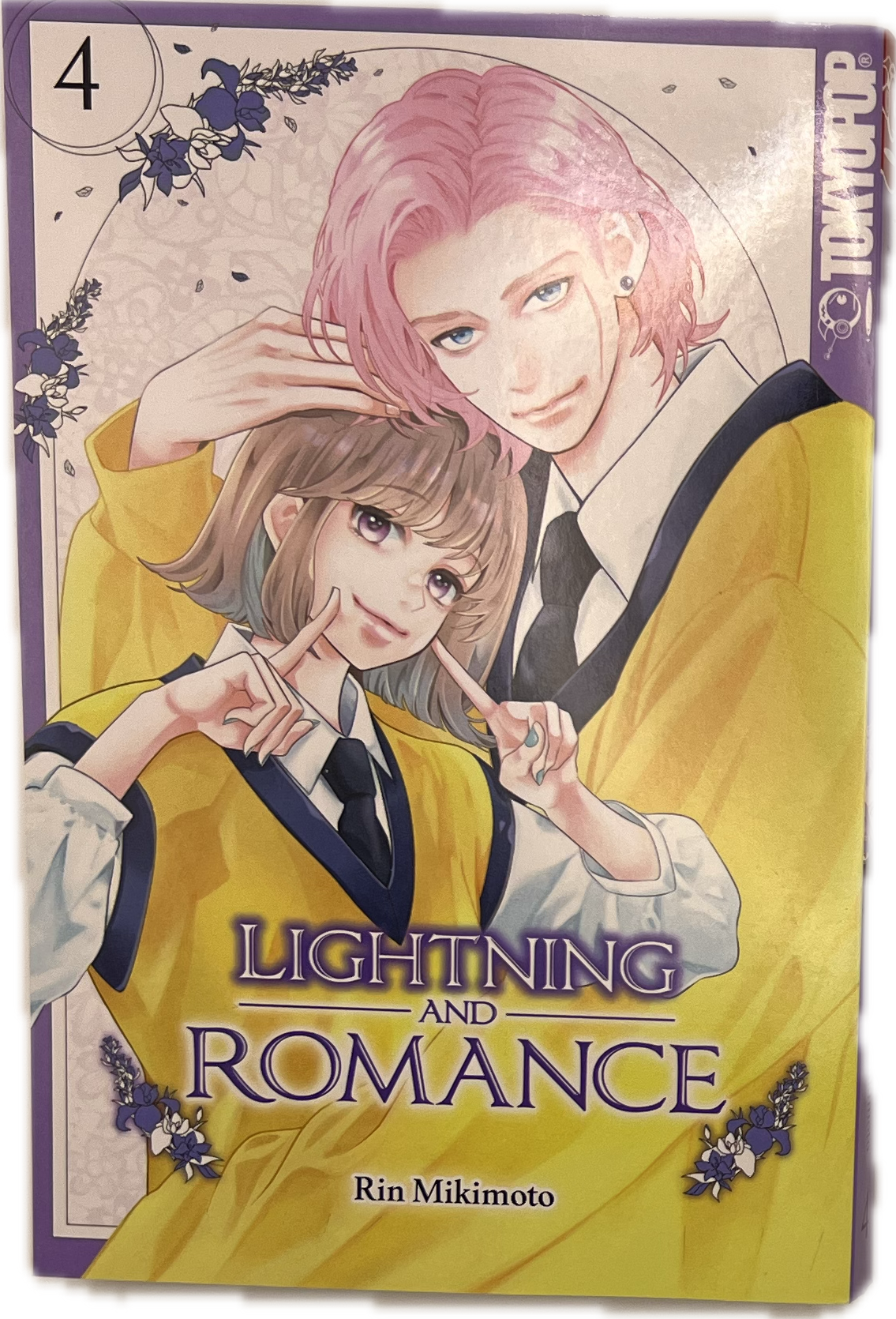 Lightning and Romance 04